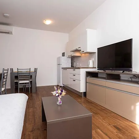 Apartment In 37048 Baska (Krk)