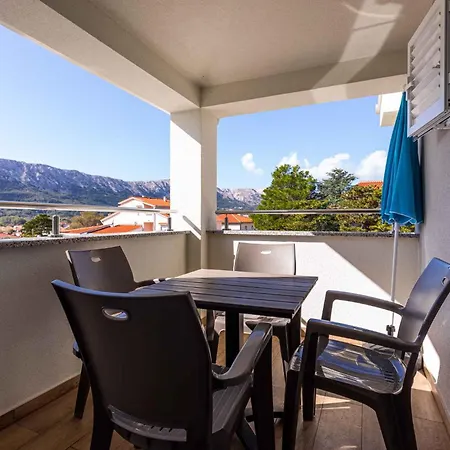 In 37048 Apartment Baska (Krk)
