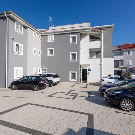 In 37048 Apartment Baska (Krk)